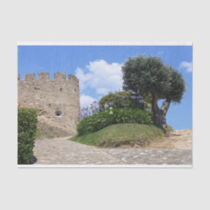 mittelalterliche Burg und Olivenbaum Seidenpapier