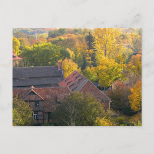 Mittelalterliche Stadt im Herbst Postkarte