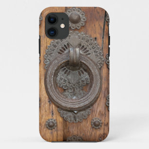 Mittelalterlicher Metallknacker an der alten Holzt Case-Mate iPhone Hülle