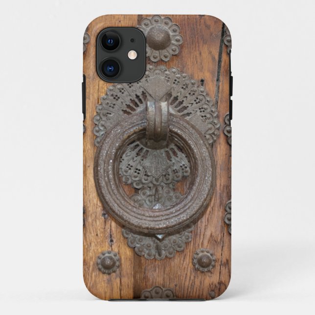 Mittelalterlicher Metallknacker an der alten Holzt Case-Mate iPhone Hülle (Rückseite)