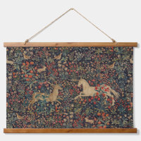 Mittelalterlicher Unicorn Mitternacht Blumengarten