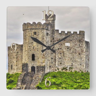 Mittelalterliches Cardiff Castle Inner Behalten, W Quadratische Wanduhr