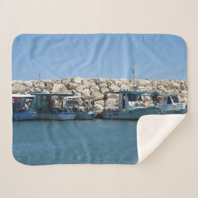 Mittelmeer-Fischerboote in Blaumeer-Design Sherpadecke (Vorderseite (Horizontal))