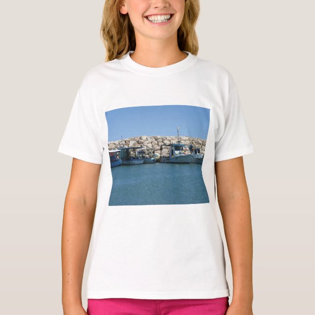 Mittelmeer-Fischerboote in Blaumeer-Design T-Shirt (Vorderseite)
