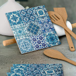 Mittelmeer-Fliesen, Portugal, Azulejo, Majolica Fliese<br><div class="desc">Elegantes,  stilvolles und raffiniertes Muster mit mediterranen Kacheln in Blau und Weiß. Moderne und trendige Geschenke,  perfekt für den Azulejo Liebhaber in Ihrem Leben.</div>