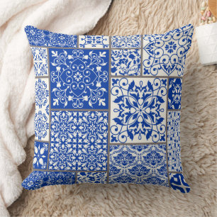 Mittelmeerblau und weißes Azulejo-Majolika-Mosaik Kissen