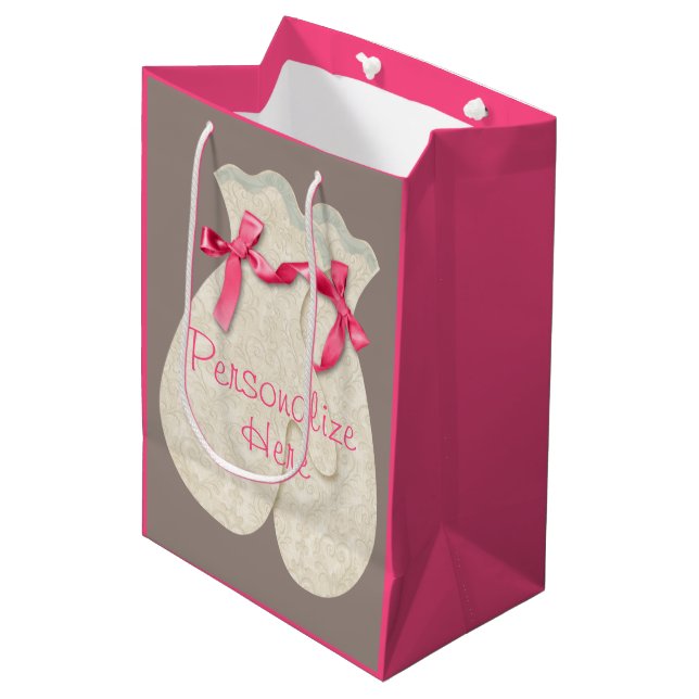 Mitten niedlich rosa Creme  Winterband Mittlere Geschenktüte (Vorderseite Schrägansicht)