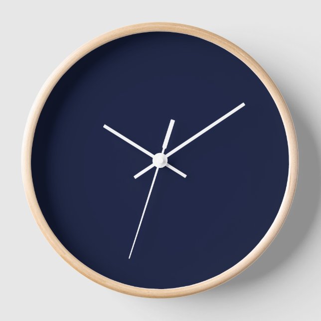 Mitternacht Navy Blue Solid Color Uhr (Vorderseite)