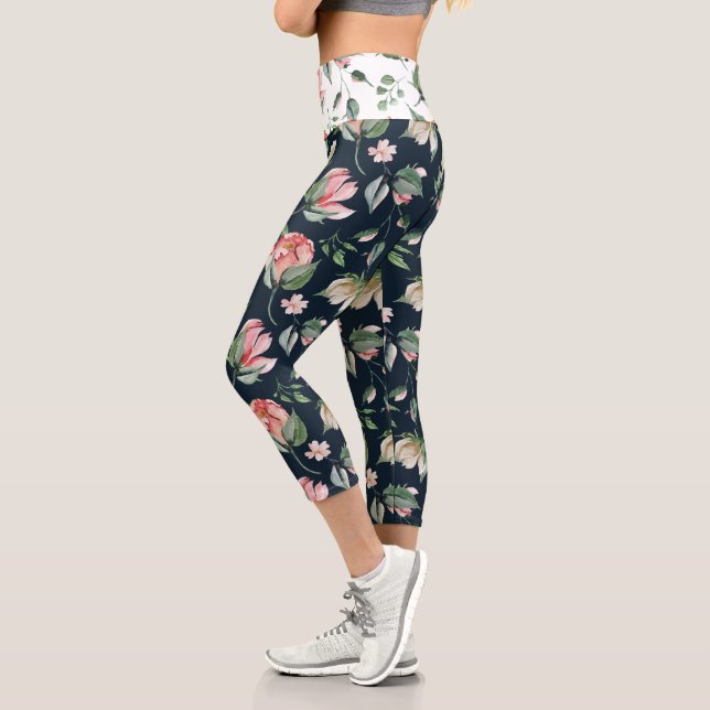 Mitternachtsblüte Capri Leggings (Links)