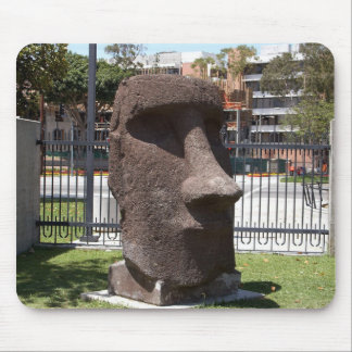Moai Statue am La-Naturgeschichte-Museum Mousepad