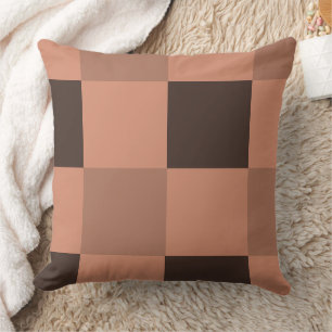Mocha Mousse Checkered Kissen