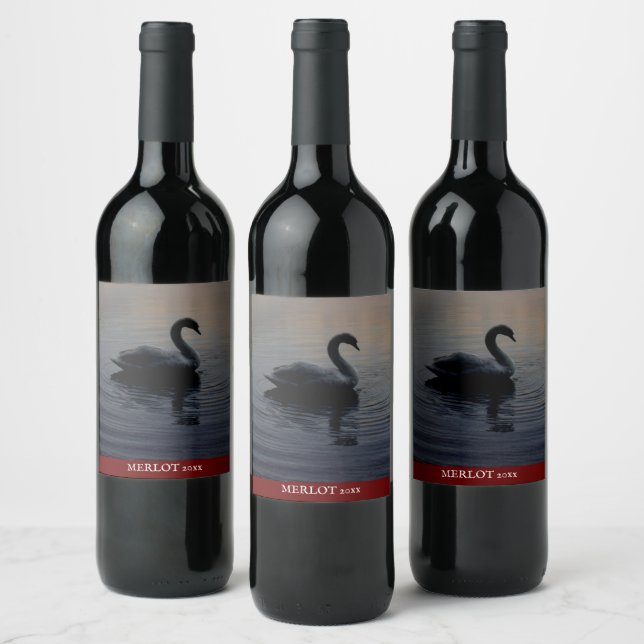 Mockup Elegant Swan Étiquette de vin personnalisé (Bouteilles)