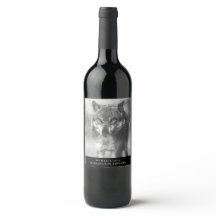 Mockup Wolf Étiquettes de vin personnalisés