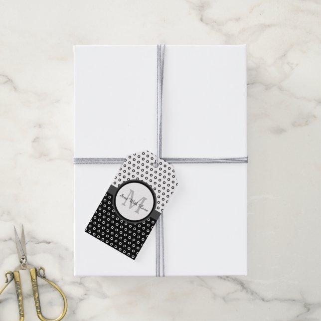 Mod Black and White Polka Dots Monogramm mit Name Geschenkanhänger (Mit Garn)