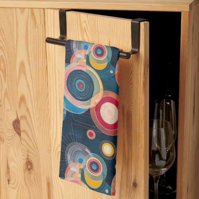 Mod Circles Mid Century im Stil von Hilma af Klint Geschirrtuch (Drittel gefaltet)