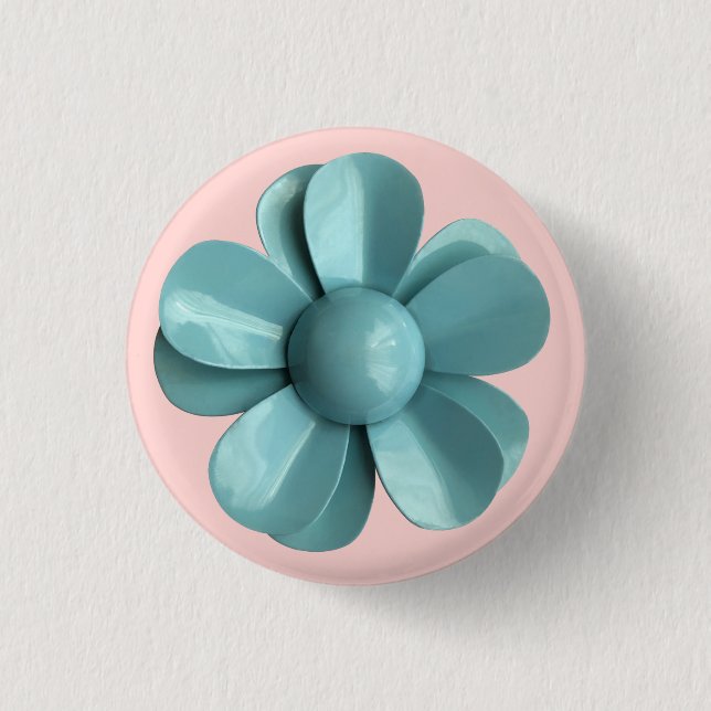 MOD Pale Blue Daisy Flower Spring Summer Wedding Button (Vorderseite)