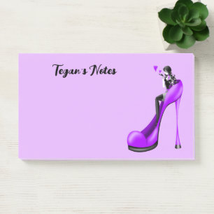 Mode-Diva in Stiletto-Lila Post-it Klebezettel