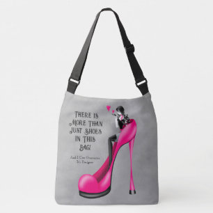 Mode-Diva in Stiletto Pink Tragetaschen Mit Langen Trägern