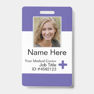 Modèle de badge d'employé moderne violet infirmièr