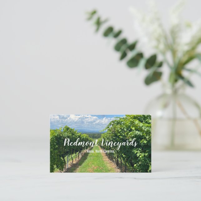 Modèle de carte de visite Vineyard (Debout devant)