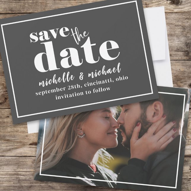 Modèle photo moderne Enregistrer la typographie de (Bold typography wedding save the date card.)