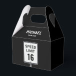Modern 16th Birthday Speed Limit Sign Geschenkschachtel<br><div class="desc">Modern, bold birthday party theme featuring a black-and-white speed-limit road sign design. Perfect for a 16th birthday or any milestone age. Fully customizable with your event details and age. A stylish, contemporary choice for teen celebrations with a cool, grown-up feel. Please check the matching collection for COORDINATING ITEMS. Original artworks...</div>