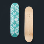 Modern Abstrakt Blue White Monogram Skateboard<br><div class="desc">Modernes Abstraktes Blue White Monogram Skateboard. Modernes cooles Skateboard mit Monogramm und abstraktem Blau-Weiß-Muster. Design inspiriert durch die schönen Farben des Himmels.</div>