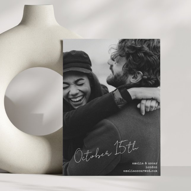 Modern Aesthetic Black and White Wedding Save The Date (Von Creator hochgeladen)