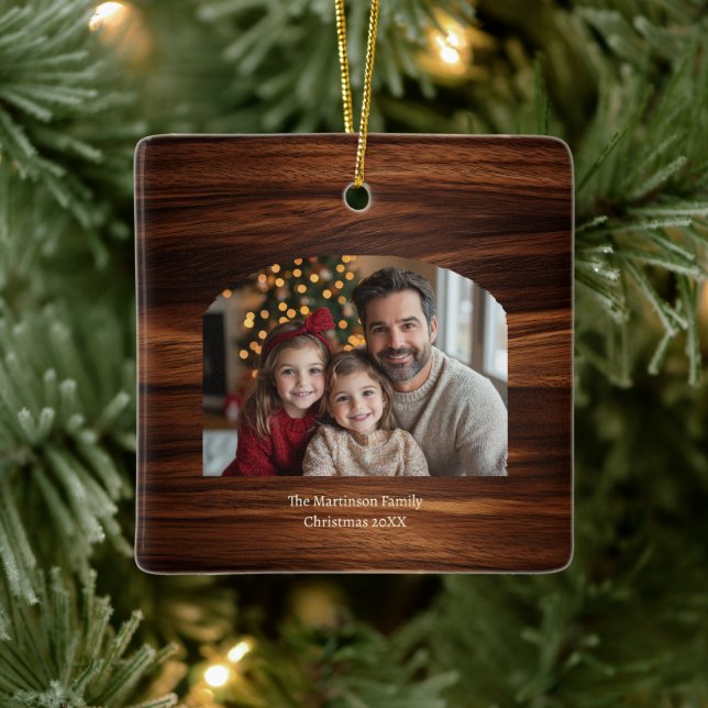 Modern Arch Family Foto Woodgrain Weihnachten Keramikornament (Baum)