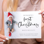 Modern Baby First Christmas Custom Foto Card Feiertagskarte<br><div class="desc">Modern Baby First Christmas Custom Foto Card. Verfügbar in digitaler Form und gedruckt. Lieblich zu feiern, das erste Weihnachtsfest Ihres Babys. Ein spielerisches Set-Skript für Erste Weihnachten und die Erholung des Textes ist leicht zu personalisieren. Ersetzen Sie das Beispiel-Foto durch das eigene. Ein Gradientenüberlagerungsschicht befindet sich oben auf Ihrem Foto,...</div>