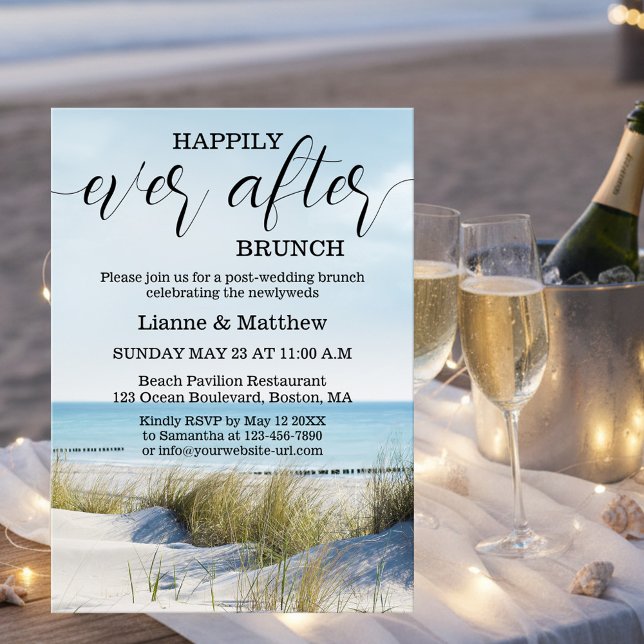 Modern Beach and Dunes Wedding Brunch Einladung (Modern script beach breakfast or brunch invitation featuring dunes overlooking a beach)
