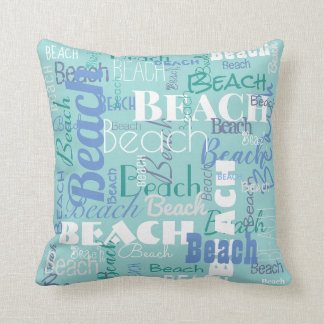 Modern Beach Typografie Muster Tropenblau Kissen