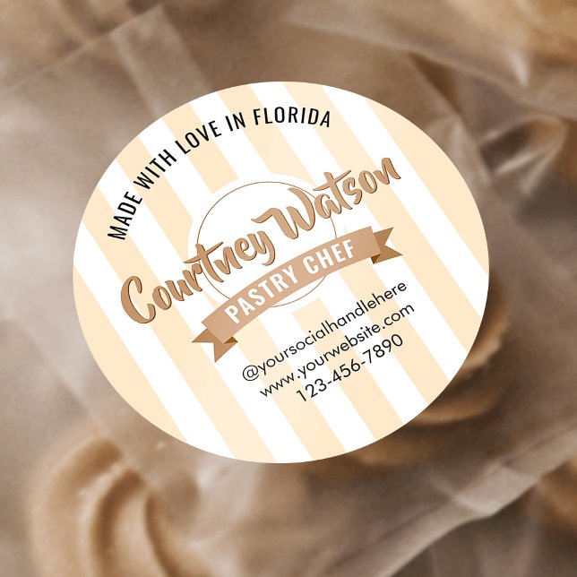 Modern Beige Stripe Cake Bakery Pastry Chef Runder Aufkleber (Von Creator hochgeladen)