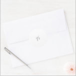Modern Black and White Chic Wedding Runder Aufkleber<br><div class="desc">Modern and chic design.</div>