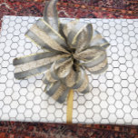 Modern Black and White Hex Tile Design Geschenkpapier<br><div class="desc">One of the most versatile and yet unique designs, this black and white hex tile pattern will make your presents pop! This paper looks just as great with a bright bow or a classic black or buffalo check ribbon! Perfect for gifts under a tree or for that special someone who...</div>