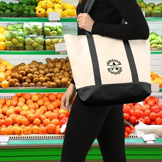 Modern Black Floral Wreath Split Monogram "A" Tragetasche (Von Creator hochgeladen)