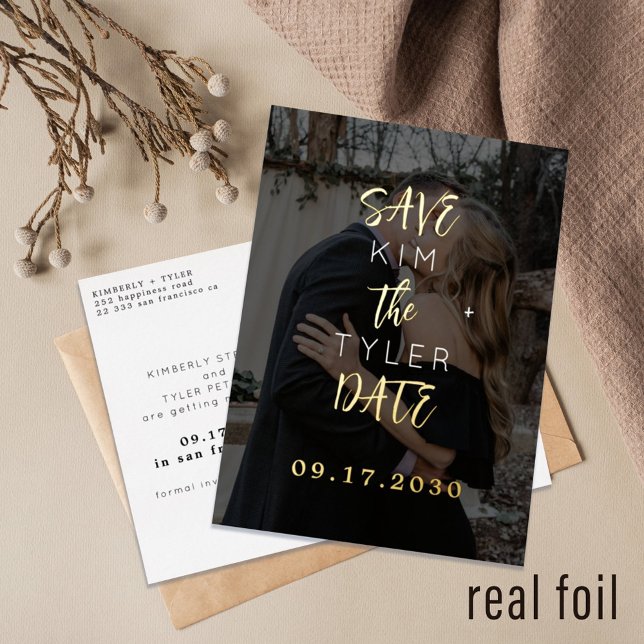 Modern black gold photo wedding save the date  folie einladungspostkarte (Von Creator hochgeladen)