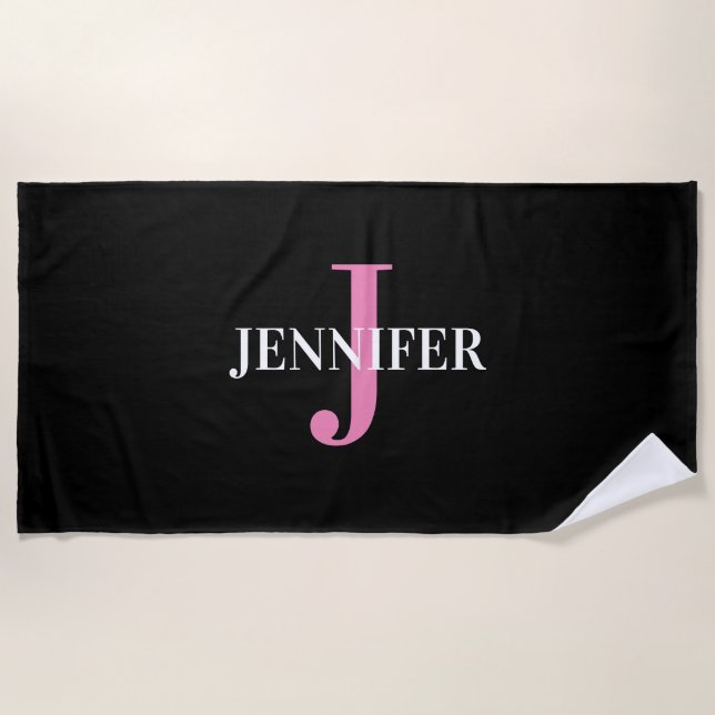 Modern Black Pink Minimalistisch Monogram Name Strandtuch (Vorderseite)