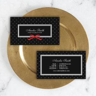 Modern Black Polka Dot Red Ribbon Social Media Visitenkarte