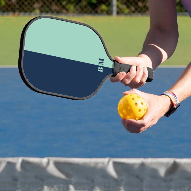 Modern Blue And Teal Monogram Custom Pickleball Schläger (InSitu)