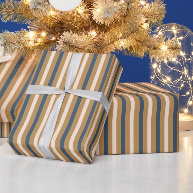 Modern Blue Gold White Stripe Christmas Geschenkpapier (Feiertage)