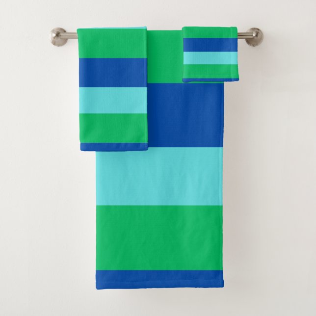 Modern Blue Green and Azure Striped Towel Set (En situation)