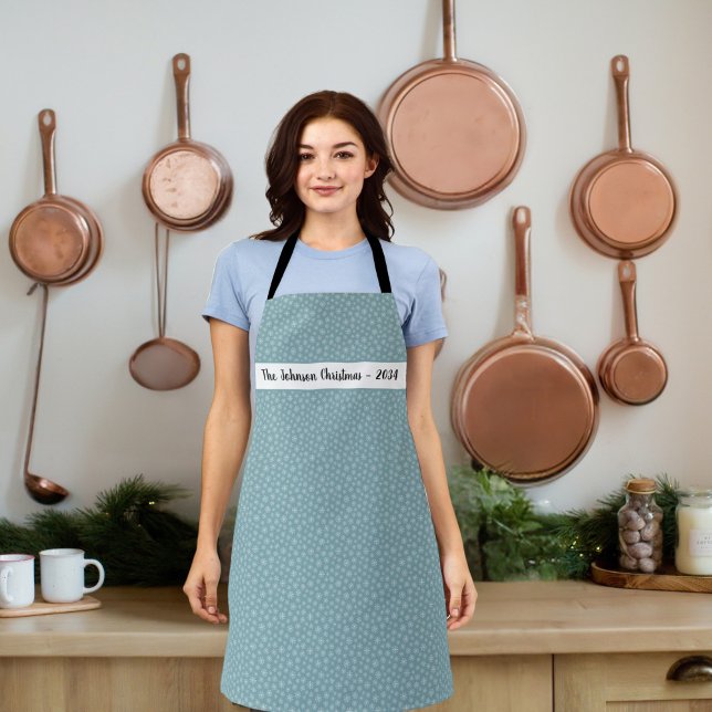 Modern Blue Snowflake Schürze (Blue Snowflake Christmas Apron)