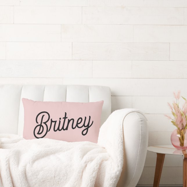 Modern Blush Dusty Pink Monogram und Name Lendenkissen (Liege)