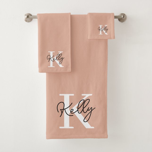 Modern Blush Pink Monogram Script Badhandtuch Set (Insitu)