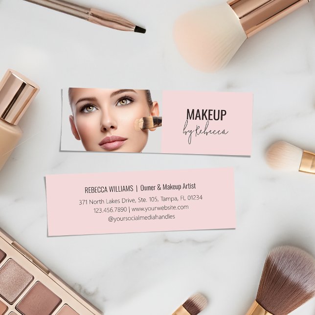 Modern Blush Pink Script Font Makeup Artist Photo Mini Visitenkarte (Modern blush pink design with script typography and customizable photo for makeup businesses)