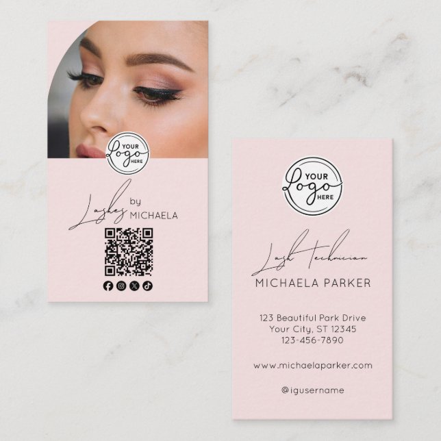 Modern Blush Pink Script Logo QR Code Photo Lashes Visitenkarte (Vorne/Hinten)