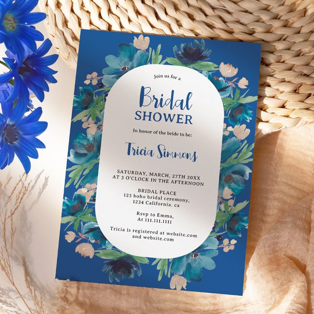Modern Boho blauer Blumenbogen-Drehbuch-Brautparty Einladung (Modern Boho blue floral arch script bridal shower Invitation)