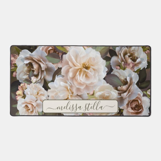 Modern Bold Floral Magnolia | Girly Gift Schreibtischunterlage (Vorderseite)