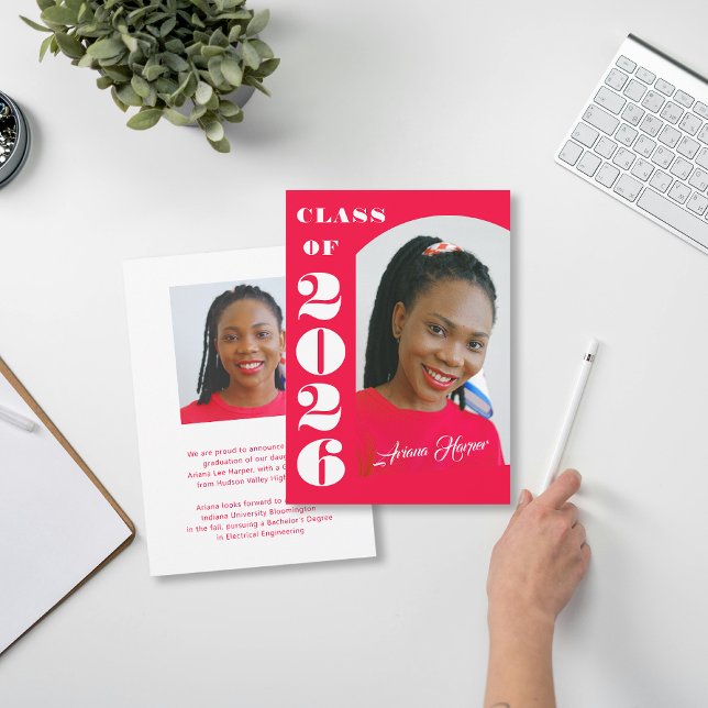 Modern Bold Script Pink Graduation Announcement Einladung (Von Creator hochgeladen)